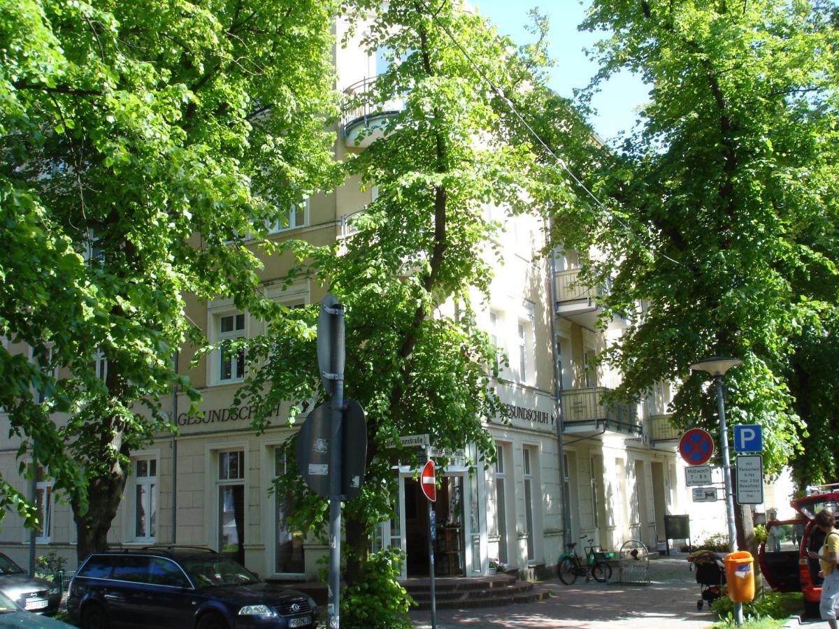 Heinrich-Heine-Strasse App 09 - Parkblick Daire Rostock Dış mekan fotoğraf
